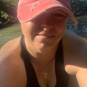 Meet your Posher, Shelly